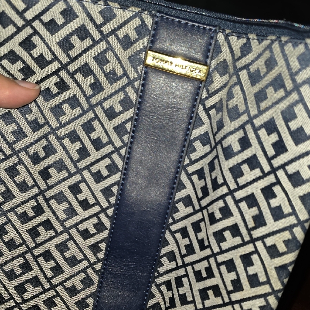 Tommy Hilfiger Navy and Cream Geometric Tote